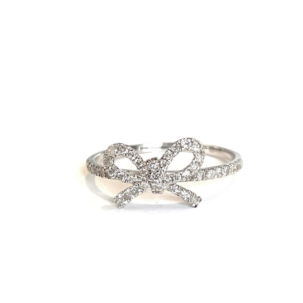 Bow Tie Diamond Ring on 14K White Gold | Marctarian